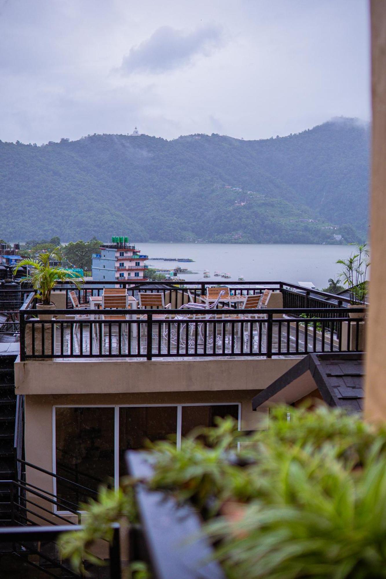 Pokhara Boutique Hotel Esterno foto