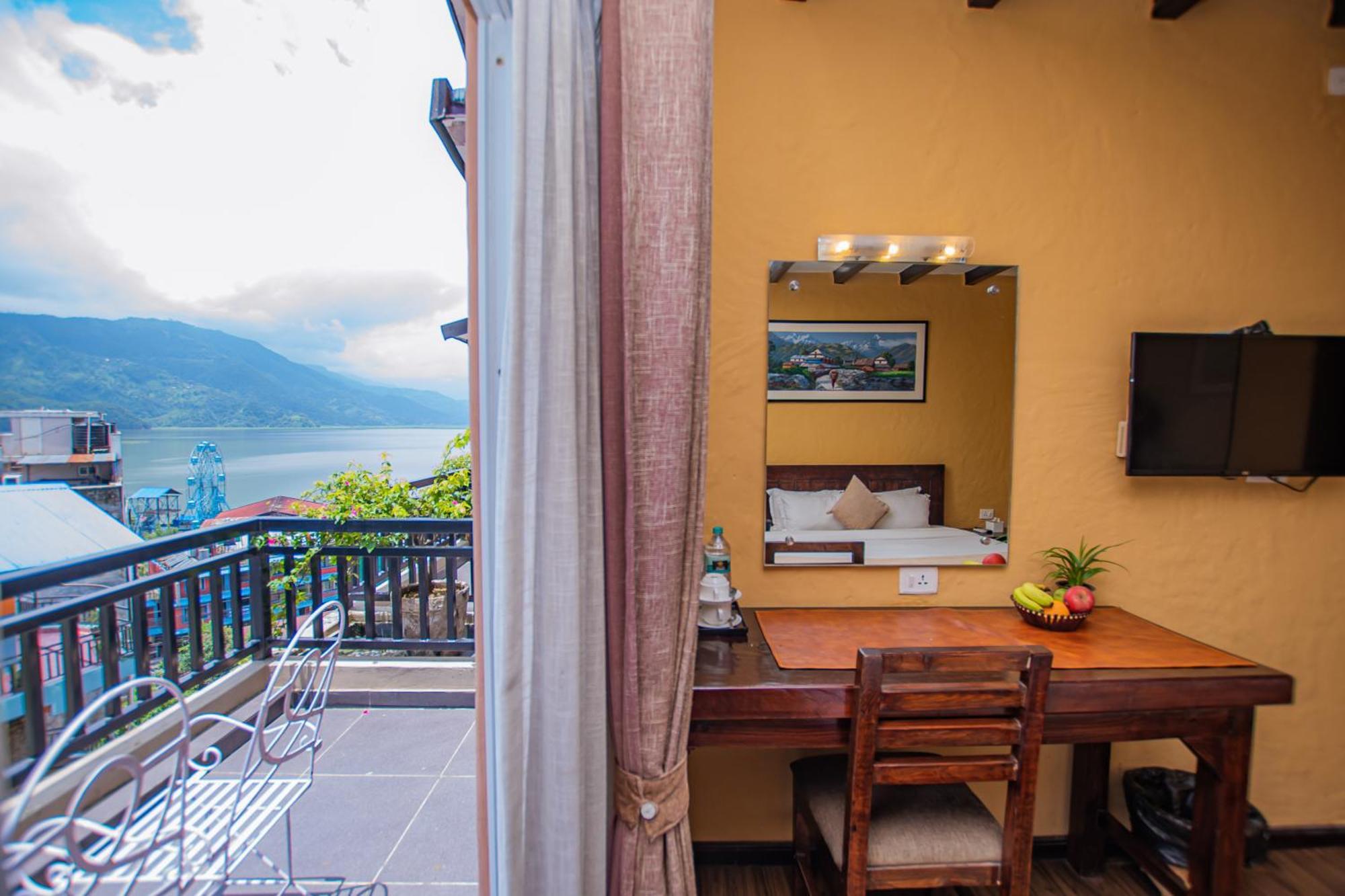 Pokhara Boutique Hotel Esterno foto